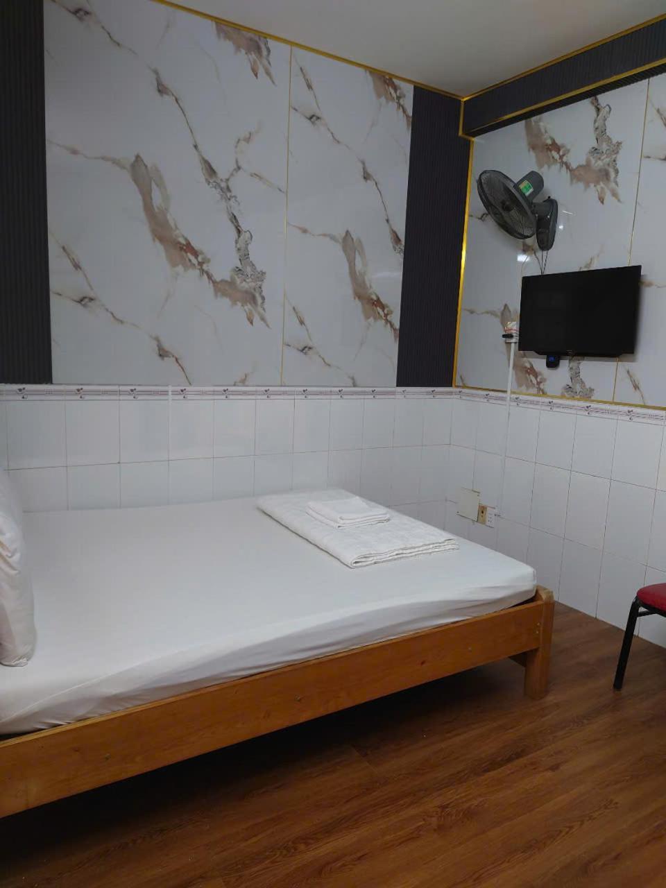 Khach San Hoa Anh Anh Hotel Ho Chi Minh City Exterior photo