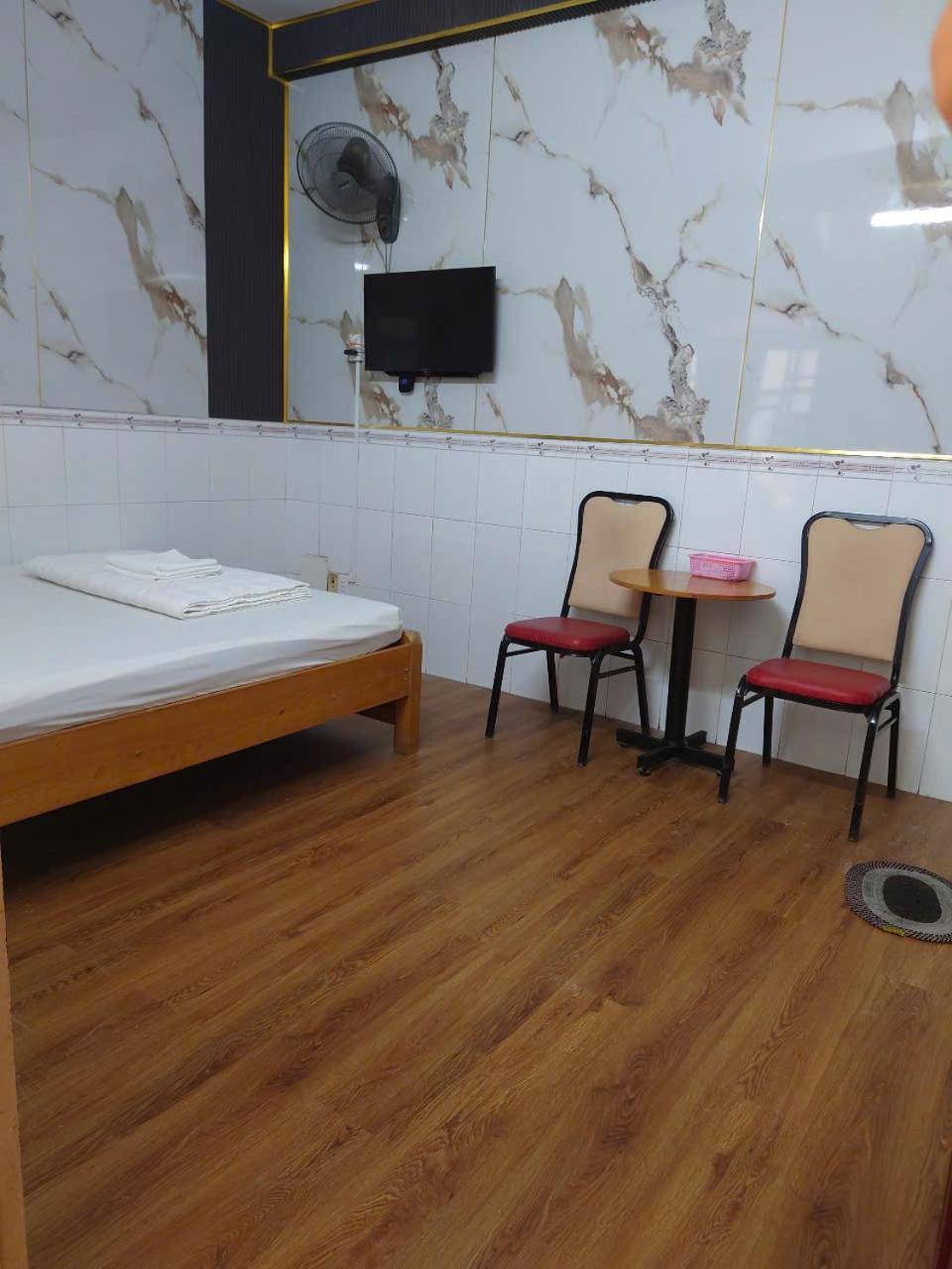 Khach San Hoa Anh Anh Hotel Ho Chi Minh City Exterior photo